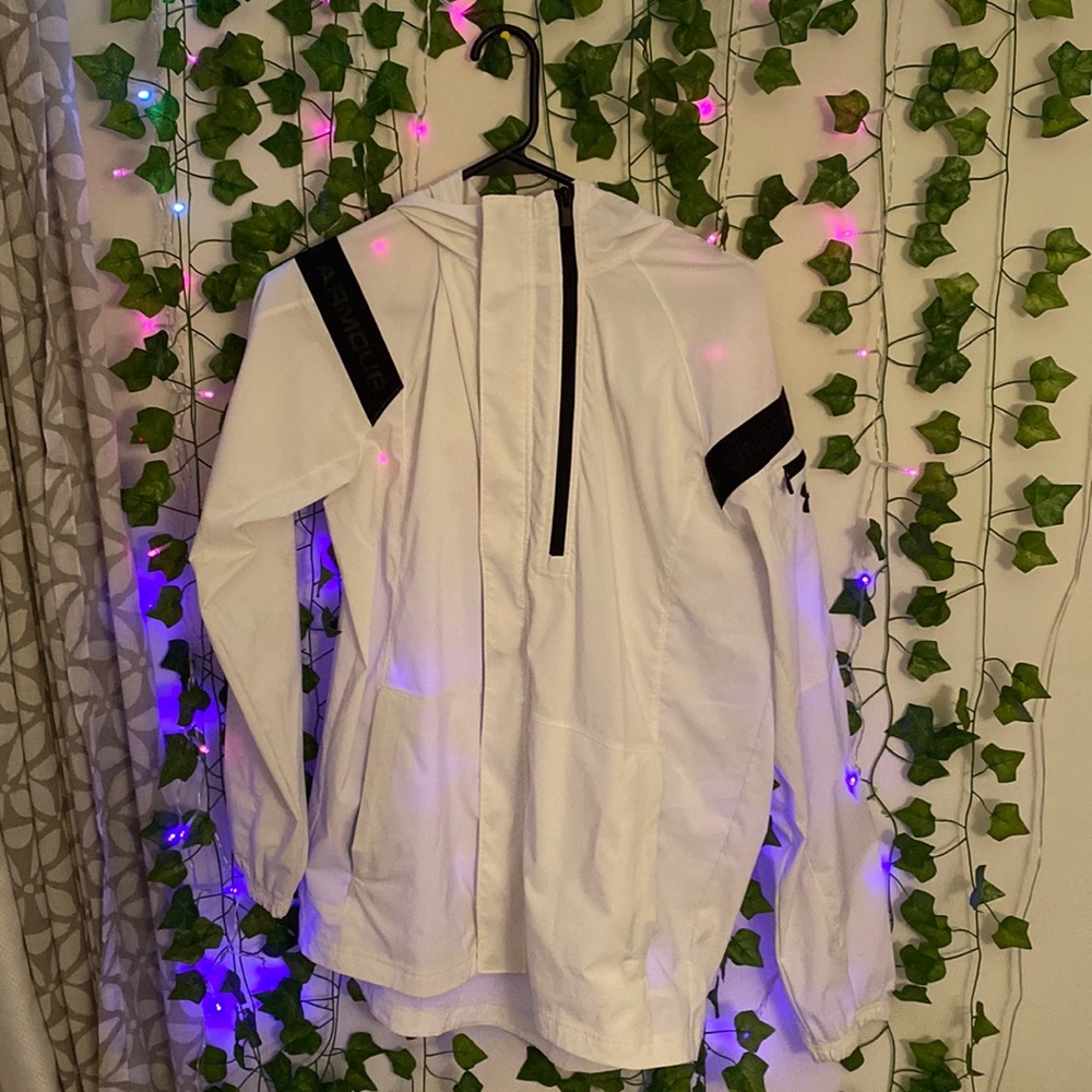 Under Amour  Windbreaker